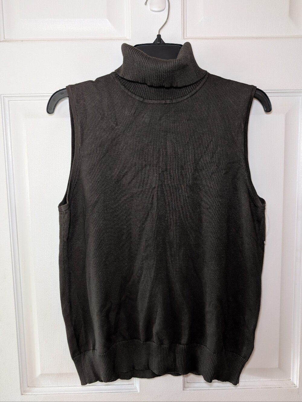 Cable & Gauge Dark Green Sweater Vest in XL